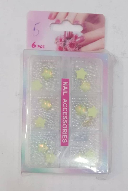 Applique Design Nail Acc. (Etoile Jaune) 6PCS